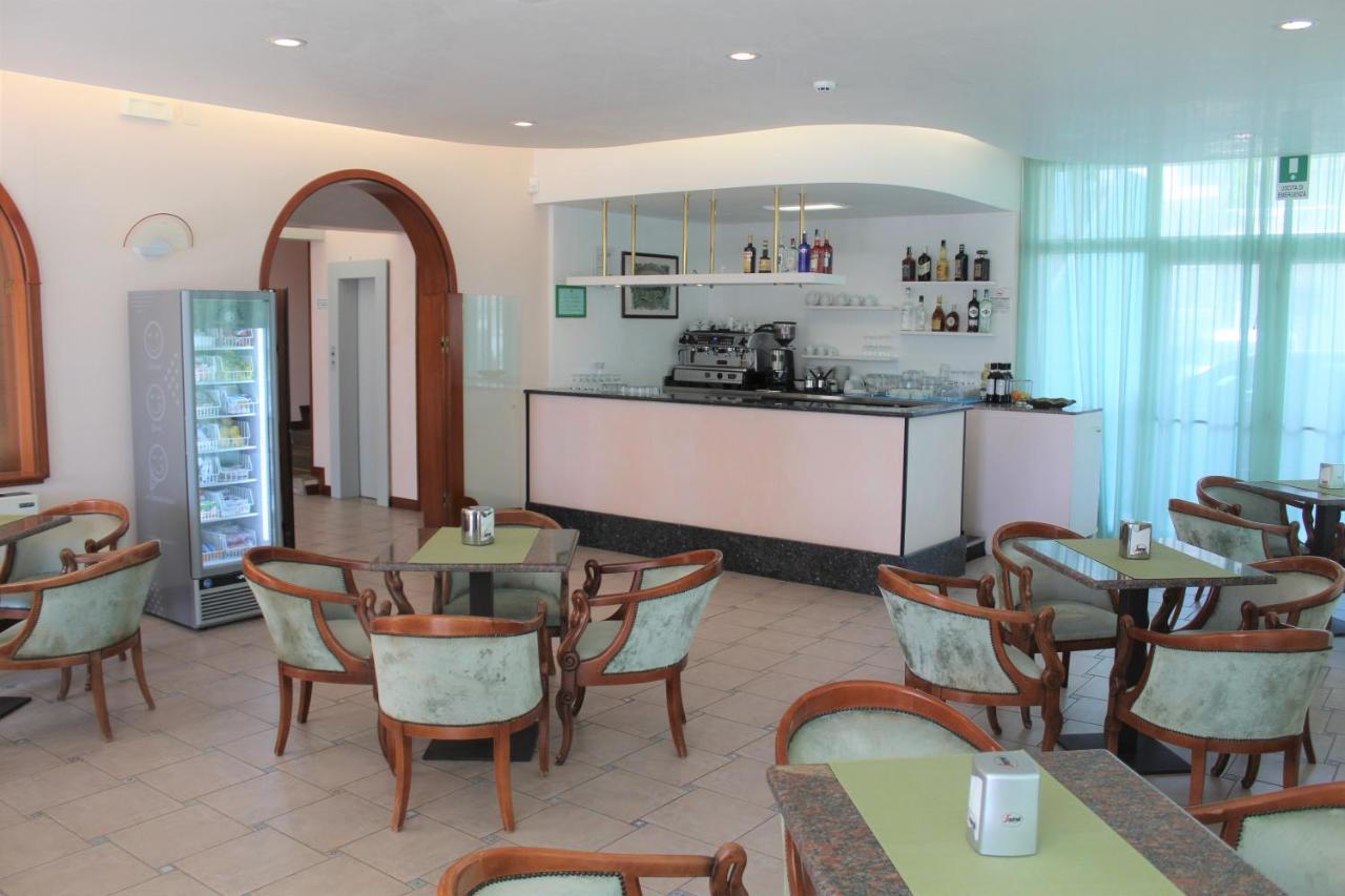 Hotel Palme Park & Beach Included Lido di Jesolo Ngoại thất bức ảnh