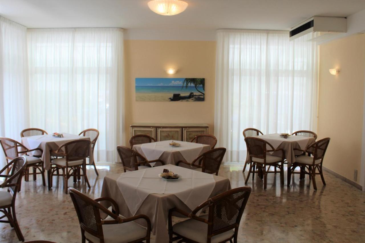 Hotel Palme Park & Beach Included Lido di Jesolo Ngoại thất bức ảnh